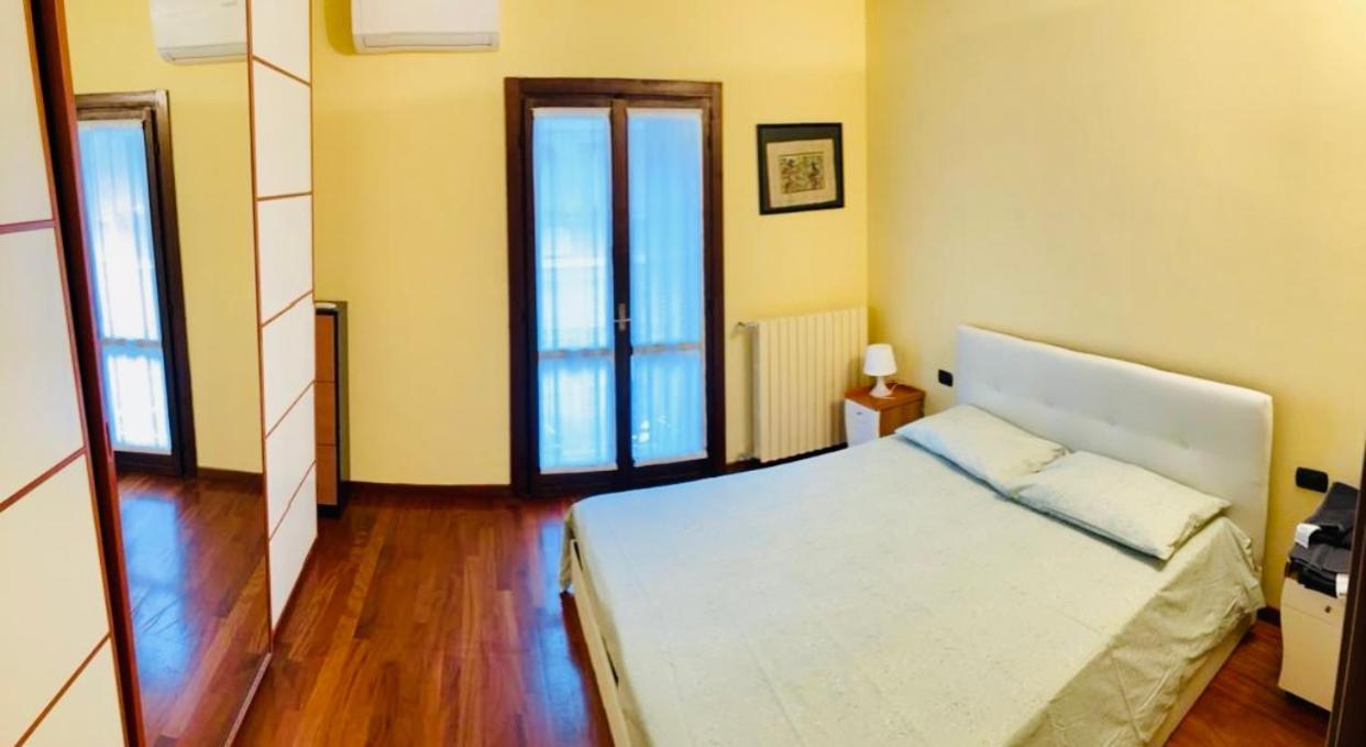 Bilocale Zona Centro Daire Milano Dış mekan fotoğraf